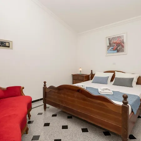Appartement 1 Bedroom Stunning In *