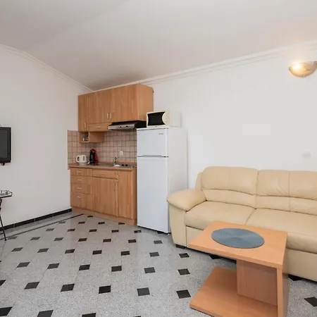 1 Bedroom Stunning In Makarska