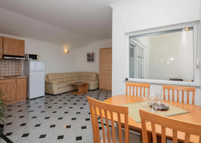 Apartment Veliko Brdo Iii Makarska
